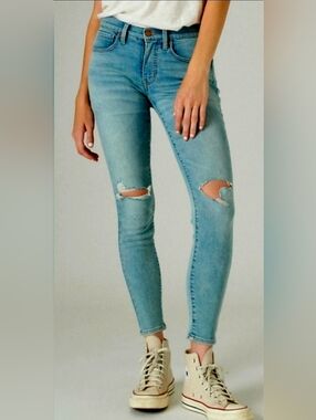 Lucky Brand Medium Blue Distressed Super Skinny Raw Hem Ava Ankle Jeans